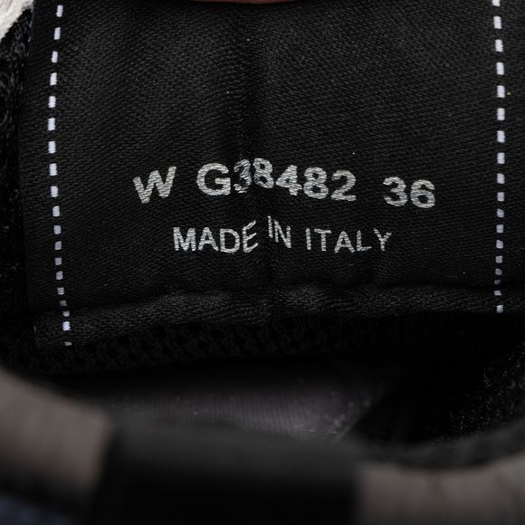 Chanel Suede CC Sneakers - Size 6 / 36 - Picture 4 of 7